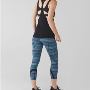 DISCOUNT!! Lululemon space dye twist wunder